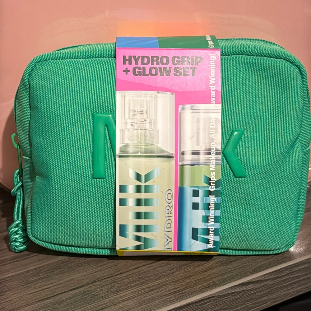 Milk Makeup NEW Holiday Limited Hydro Grip Primer + Hydro Grip+Refresh Spray Set